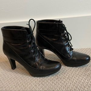 Naturalizer Lace Up Heel - Size 8